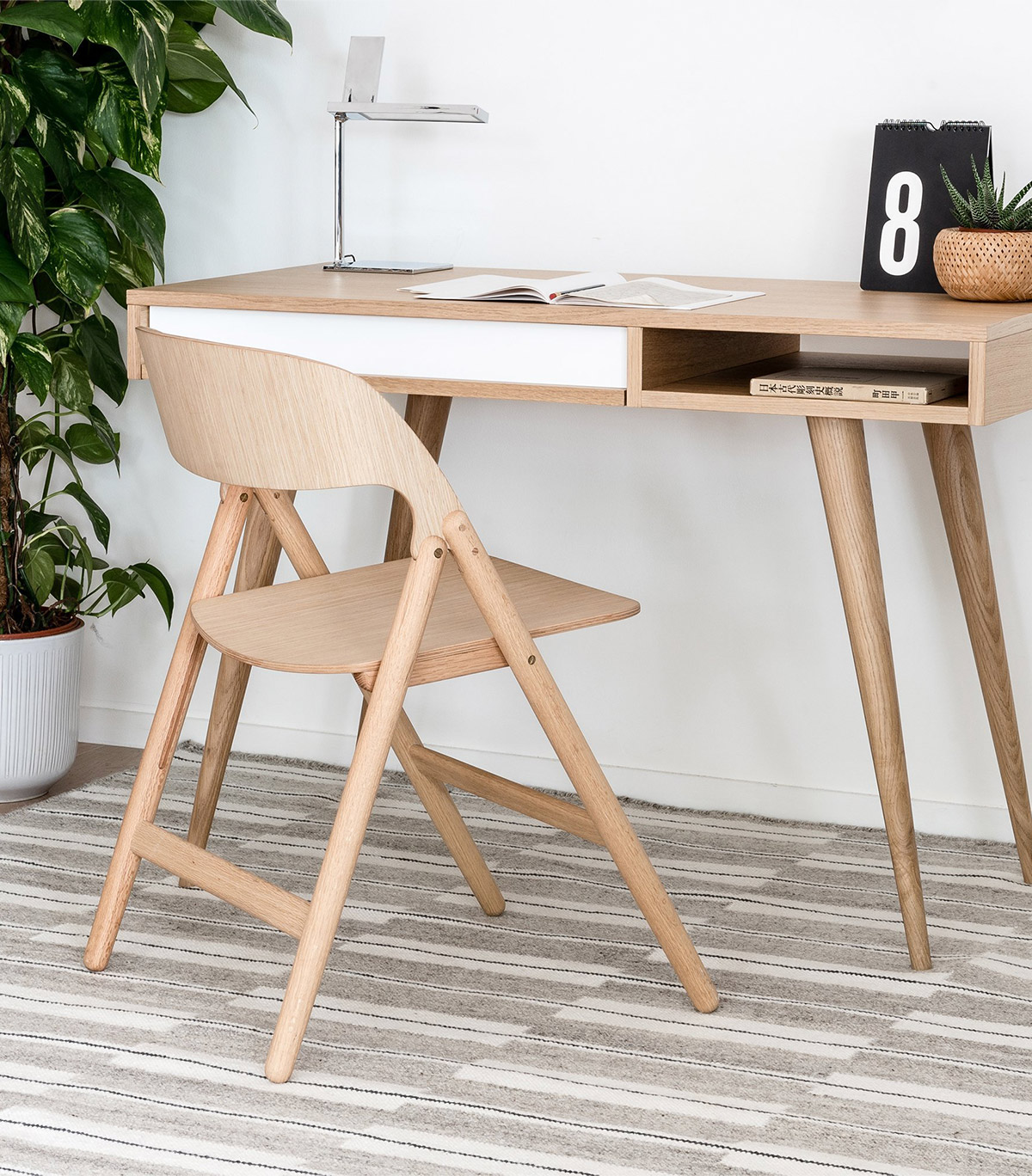 Narin Folding Chair - Image 4