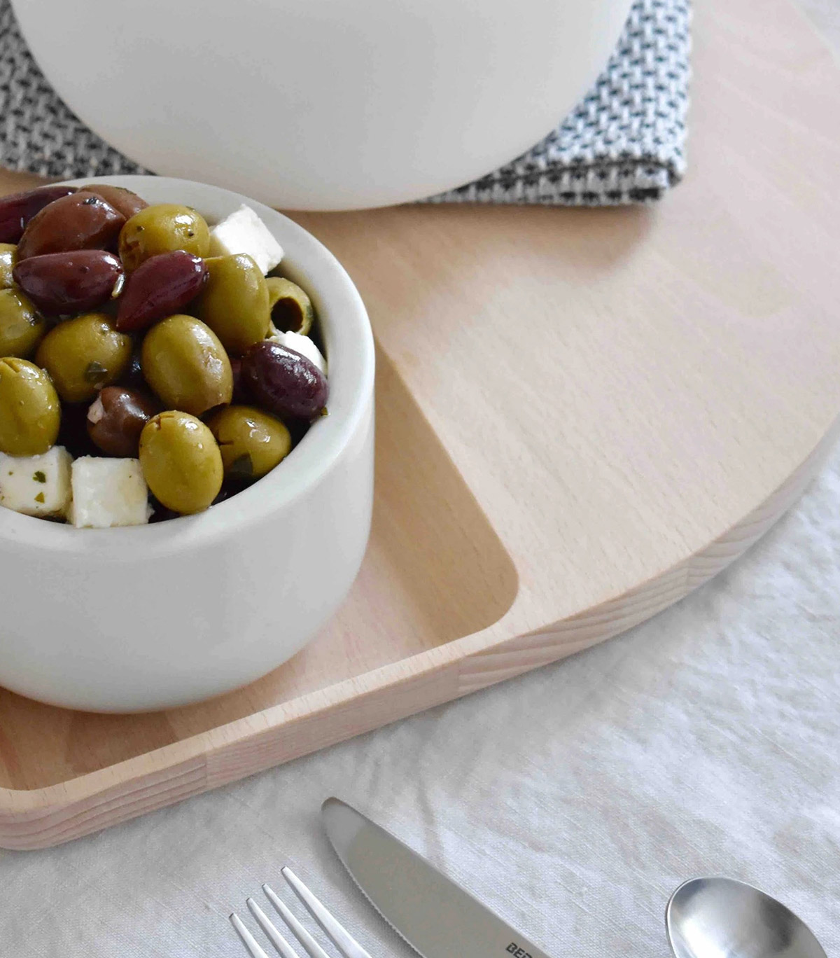 Petal Chopping Board - Image 2